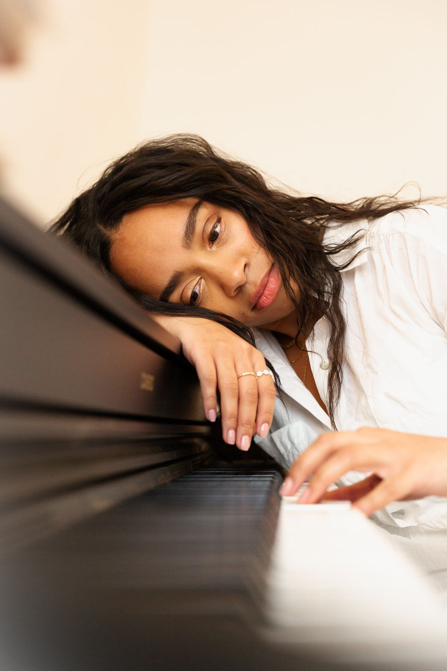 Mujer pianista retrato